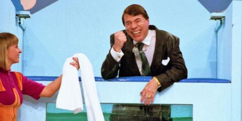 Tamanho sucesso está sendo atribuído, em parte, à recriação de uma cena icônica protagonizada por Silvio Santos em 1992, quando ele caiu num tanque de água durante gravação do quadro Topa Tudo por Dinheiro -  momento até hoje lembrado e divulgado. 
