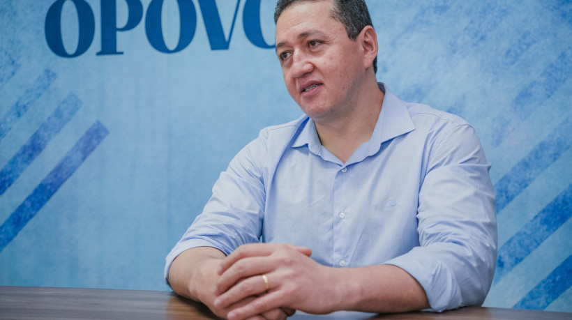 FORTALEZA-CE, BRASIL, 03-01-2025: Visita de Glêdson Bezerra, prefeito de Juazeiro do Norte, a redação O Povo. (Foto: Fernanda Barros/ O Povo)