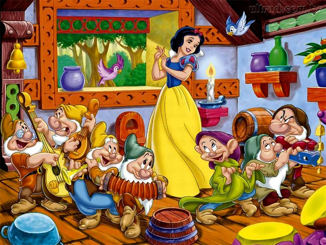 Em 1937, o desenho Branca de Neve e os Sete Anões foi lançado e alcançou grande sucesso, baseado no conto dos Grimm. Foi o primeiro longa-metragem de animação da Disney. E abriu caminho para outros desenhos que se tornariam clássicos.