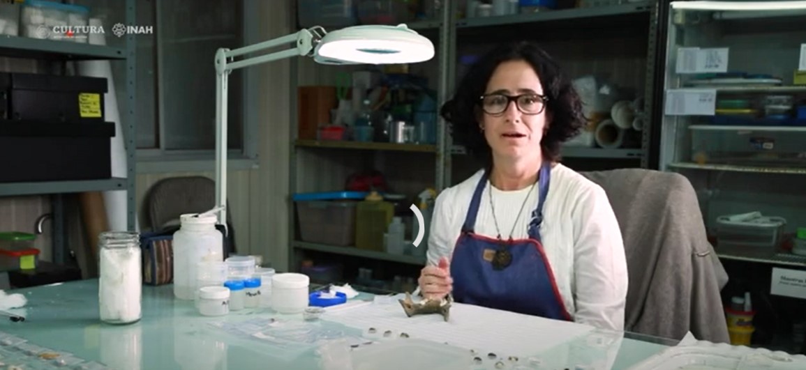 Esses pigmentos, que representam um exemplo típico da paleta de cores que os mexicanos usavam para decorar suas imagens de culto e seus templos, são extremamente frágeis devido aos materiais minerais e vegetais dos quais foram obtidos, disse Rocha.