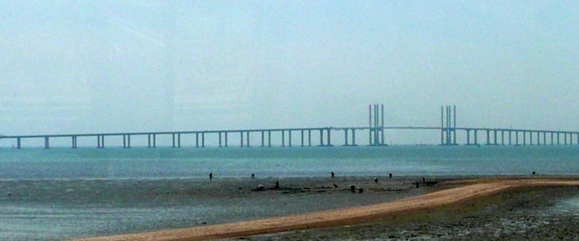4º- A Ponte Qingdao Haiwan, é mais uma localizada na China. Ela foi inaugurada em 2011 e tem 42,5 quilômetros de extensão.