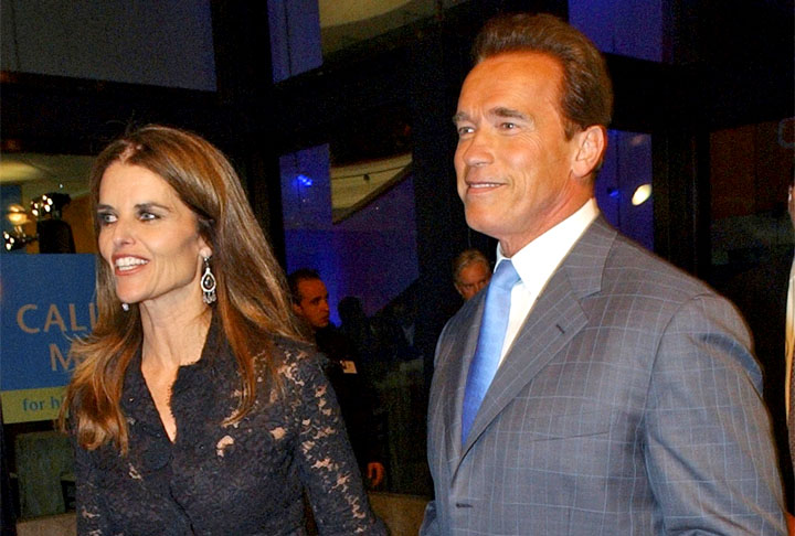 Os quatro herdeiros do casamento com Maria Shriver (foto) não reagiram de maneira positiva à infidelidade do pai. Assim, o filho bastardo tem uma certa dificuldade de integração com os irmãos 