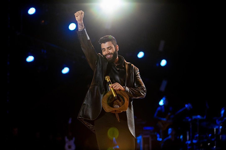 No dia seguinte ao anúncio, o cantor comentou até sobre algumas propostas que pretende incluir em sua campanha. Uma delas seria o bolsa cachaça.