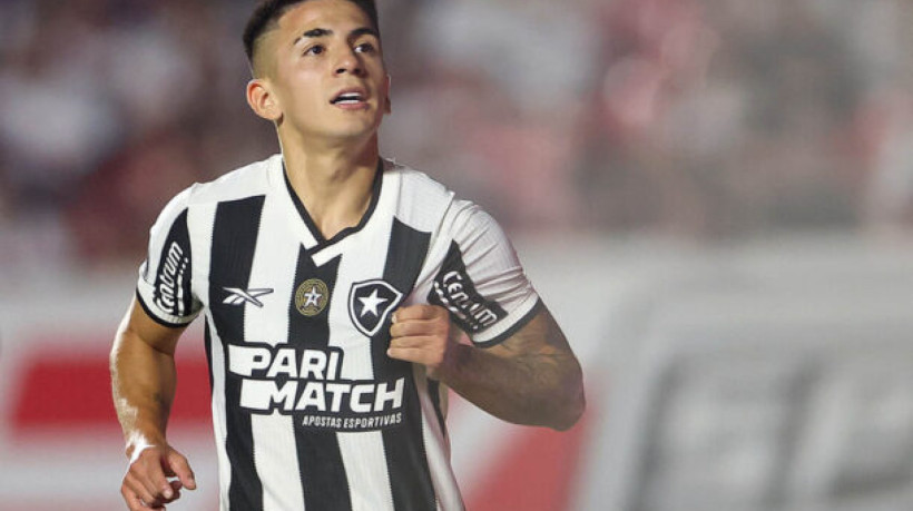 Apesar do valor da oferta ter sido maior do que o investimento do Alvinegro, John Textor preferiu pela ida do meia para o Lyon