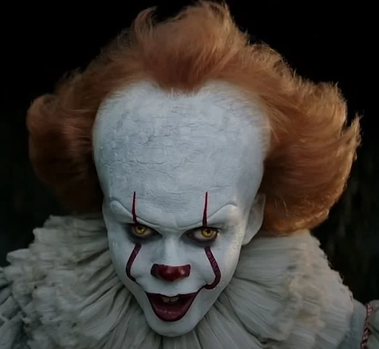 A Coisa recebeu adaptações para o cinema e televisão. A mais famosa foi o filme It: A Coisa lançado em 2017, que ganhou uma continuação, It: Capítulo Dois (2019).
