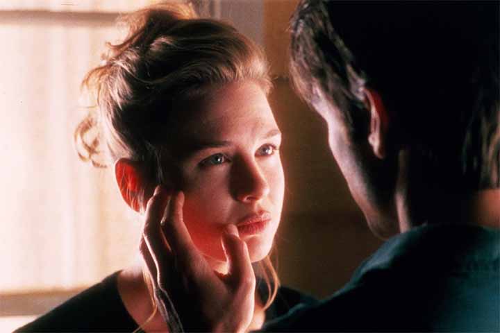 Apareceu no drama Império dos Discos, Uma Loja Muito Louca (1995), mas foi no ano seguinte que teve uma virada na carreira. Ela se tornou conhecida com Jerry Maguire: A Grande Virada (1996), em que interpreta a namorada do personagem de Tom Cruise. 