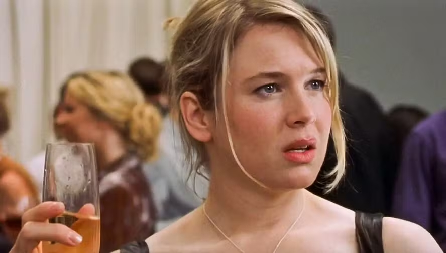 Segundo o The Sun, o filme vai mostrar Bridget Jones lidando com a morte de seu marido, interpretado por Colin Firth, ainda encarando seu luto pela perda e dando início à retomada de sua vida romântica.