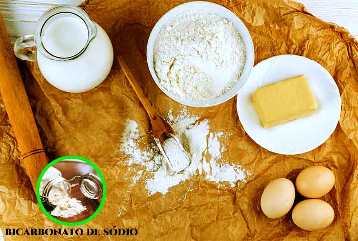 Panqueca: Normalmente leva fermento ou bicarbonato de sódio.
Crepe: Não leva fermento, resultando em uma textura mais fina e leve.
Ambos utilizam farinha, ovos, leite e manteiga.