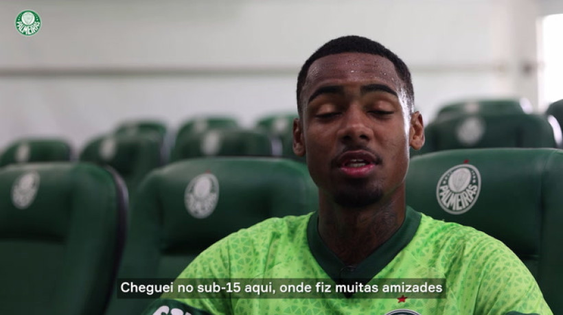 Jovem da base do Palmeiras, Allan celebra recepção pelo elenco profissional