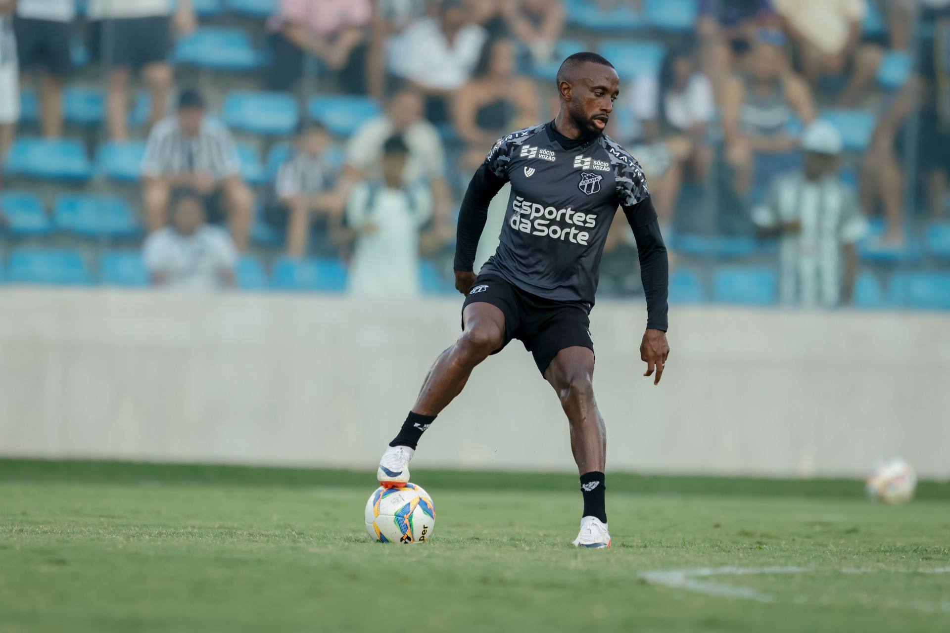 Dieguinho se firmou rapidamente no Ceará (Foto: AURÉLIO ALVES)