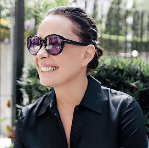 Carolina Ferraz: Antes de se tornar atriz, Carolina Ferraz foi modelo e também bailarina de destaque, se formando pela Royal Ballet, uma das escolas de dança mais tradicionais do mundo.