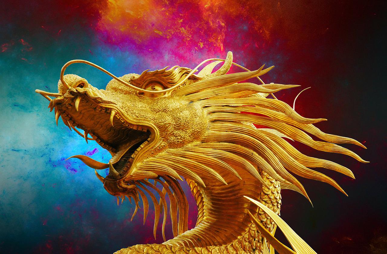 Em 2024,  (ano 4723 para os chineses), o Dragão dominou o calendário a partir de 10 de fevereiro.  Na China, o Dragão é o guardião da riqueza e do poder. Um símbolo de prosperidade. Mas também indica extravagância e mania de grandiosidade. 