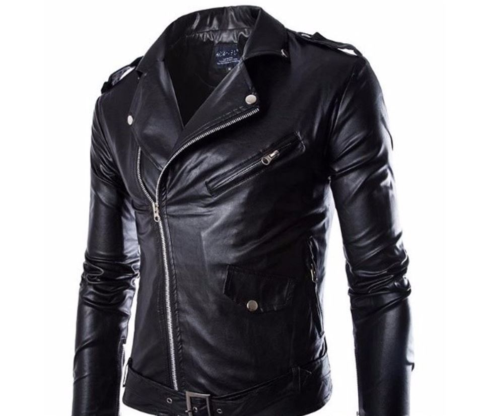  Jaquetas - Modelos de cordura, resistente como o nylon, ajudam a evitar ferimentos em caso de queda, além de proteger contra a chuva. Alguns têm reforço nos cotovelos, ombras e costas. 