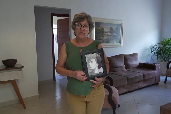 O desaparecimento de Flávio tinha causado comoção na web. Ele foi visto pela última vez em 26 de novembro. A mãe do fotógrafo, Marta Maria de Castro, estava desesperada, em busca de informações sobre o caso.  Eu preciso estar aqui de pé para receber meu filho de volta, porque ele é o meu mundo”, afirmou a auxiliar de enfermagem.