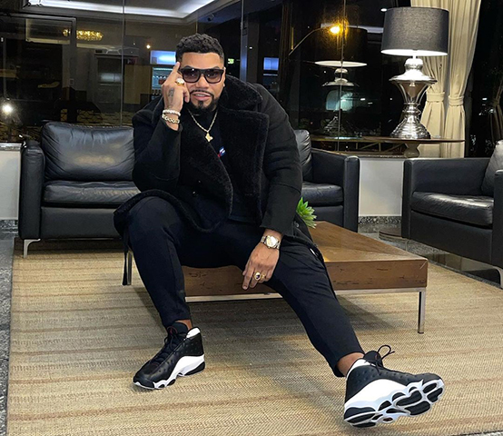 Naldo Benny:  O cantor nascido teve de se virar quando jovem. Uma de suas profissões foi a de engraxate.