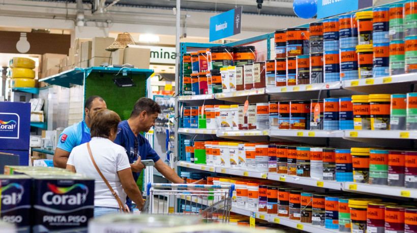 Varejo ampliado e varejo comum tiveram crescimento no volume de vendas no Cear&aacute;