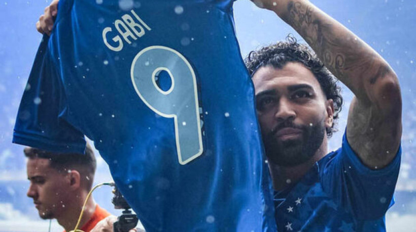 O volante Matheus Henrique largou a camisa 97 e vestirá a camisa 8. Gabigol será o 9 e Dudu o 7