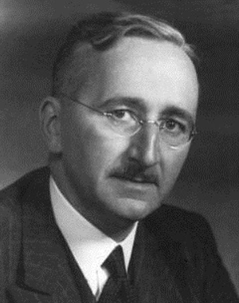 Friedrich Hayek (1899-1992) - Nascido em Viena, representa a Escola Austríaca do pensamento econômico. Defensor do liberalismo, ganhou o Nobel de Economia (1974) pelo trabalho pioneiro nas teorias da moeda e da ligação entre fenômenos sociais e econômicos. Em O Caminho da Servidão, diz que um Estado centralizador gera totalitarismo e opressão.  