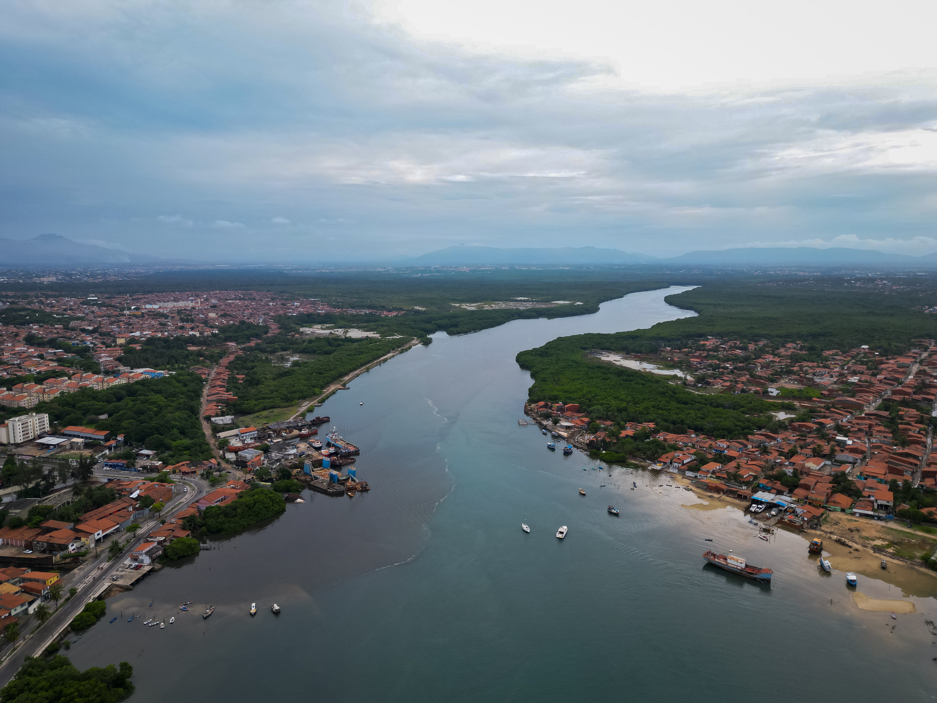 Ligação entre os rios Ceará e Maranguapinho, que estão entre os assoreados em Fortaleza