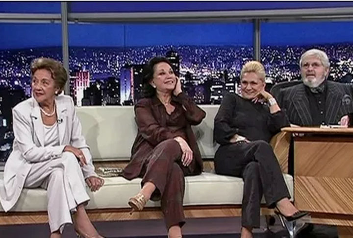 Com o sucesso, a Globo convidou Jô para retornar à emissora. De 2000 a 2016, ele comandou  Programa do Jô, no mesmo modelo. Uma das entrevistas mais divertidas foi com Hebe Camargo, Lolita Rodrigues e Nair Bello (foto) 