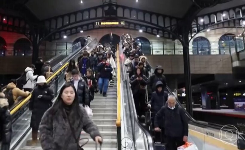 A previsão é que até o dia 22 de fevereiro ocorra um recorde de 9 bilhões de viagens pelo país, entre deslocamentos rodoviários e ferroviários.  

