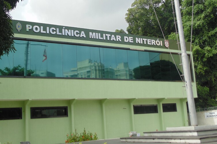 O Profeta pegou um de seus caminhões e foi para o local do incêndio onde hoje encontra-se a Policlínica Militar de Niterói (foto). Plantou jardim e horta sobre as cinzas do circo. 