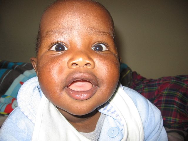 Nomes de menino: 10º) Samuel - De origem hebraica, significa nome de Deus. É um nome com um forte significado religioso, expressando gratidão e fé.