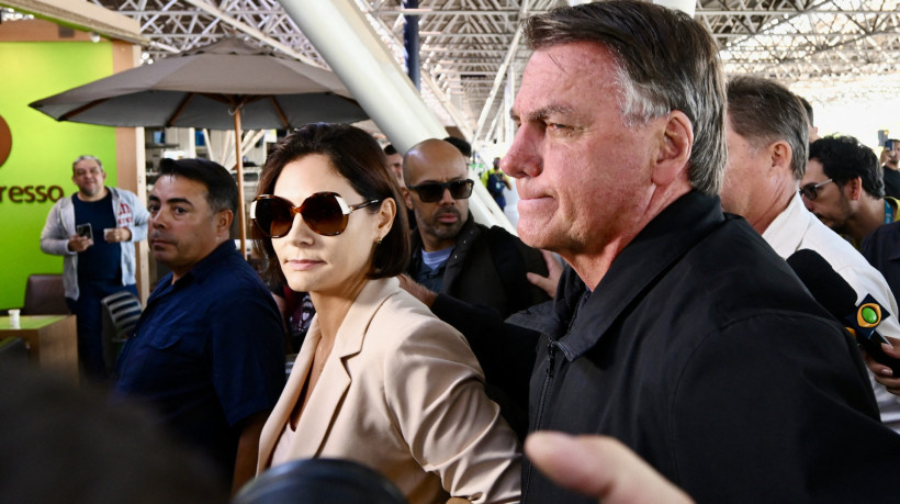 Bolsonaro acompanha Michelle em embarque aos EUA para a posse de Donald Trump. Brasília, 18/01/2025.