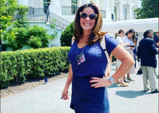 A jornalista tornou-se um dos assuntos mais comentados na Internet quando saiu da TV dizendo que queria Aproveitar a vida. 