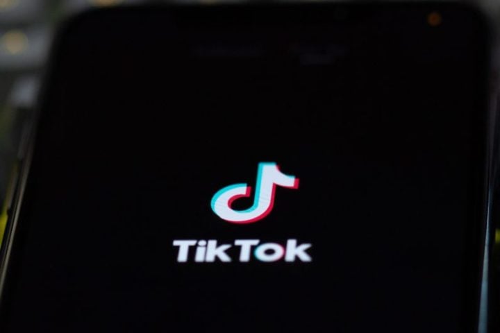 Fim do banimento do TikTok: Revoga a lei que proibia o aplicativo nos EUA, concedendo um prazo de 75 dias para definir novas regulamentações e o futuro das operações da empresa no país.