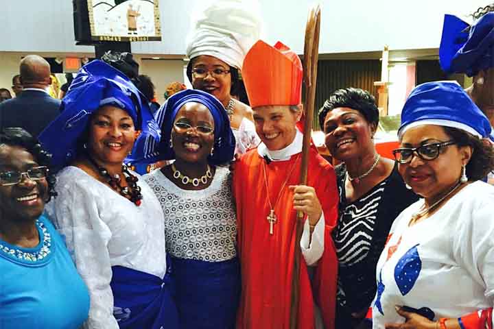 Ela saiu em defesa dos trabalhadores estrangeiros ameaçados de deportação pelo governante, que está de volta ao cargo após quatro anos. 
