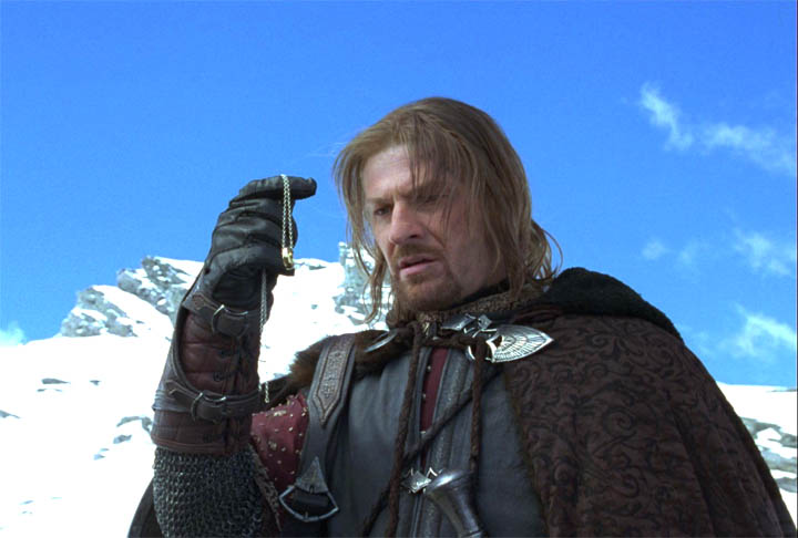 O Senhor dos Anéis: A Sociedade do Anel (2001) - Boromir, morto a flechadas por orcs.