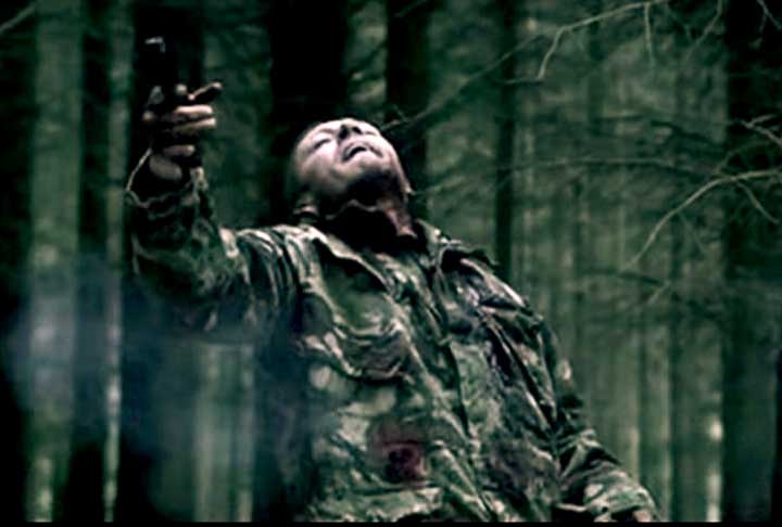 Os Fora da Lei (2007) - Danny Bryant, morto a tiros.