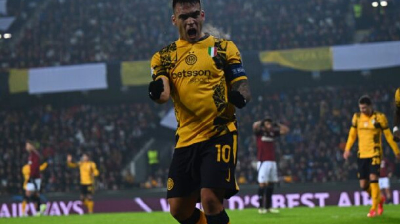 Golaço do argentino define o 1 a 0 sobre o Sparta Praga, fora de casa. Italianos no Top 8 da competição e checos eliminados