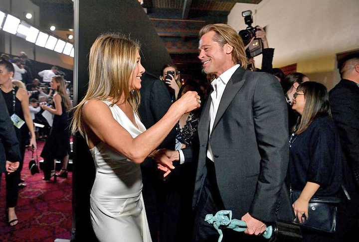 Desde então, Aniston convive com críticas de que se separou de Brad porque não queria lhe dar filhos. Ela nega que o casamento tenha chegado ao fim por conta disso e lamenta que haja pessoas fazendo este tipo de comentário. 