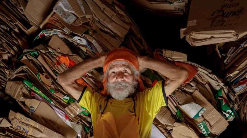 JOSÉ Borges faz parte da cooperativa de Catadores
 (Foto: Aurélio Alves)