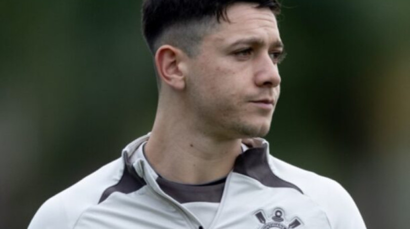 Meia vem evoluindo de lesão, mas deve ficar fora do Majestoso. Expectativa é que ele retorne na estreia da equipe na Libertadores