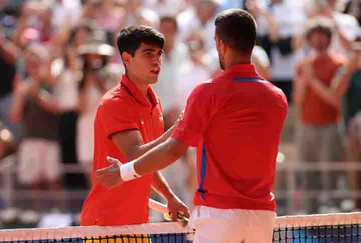 O termo em inglês se refere a quem ganhou os quatro Grand Slams (Australian Open, Roland Garros, Wimbledon e US Open) e o torneio de tênis das Olimpíadas.