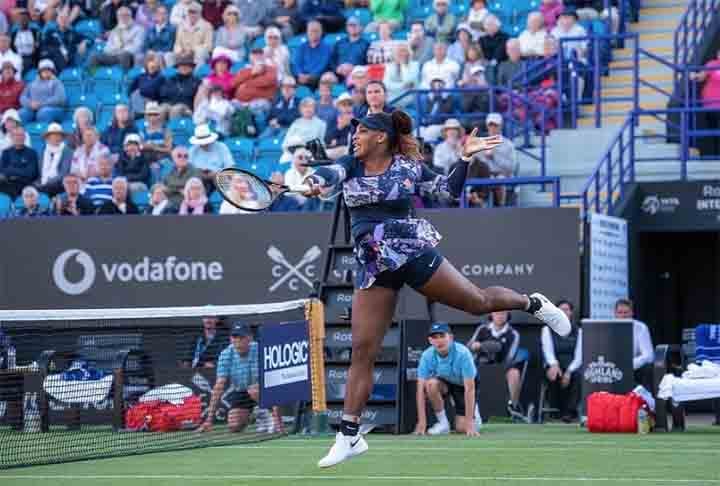 Serena Jameka Williams nasceu em Saginaw, nos Estados Unidos, e se tornou uma das maiores atletas de todos os tempos e uma das melhores e mais vitoriosas tenistas da história do esporte.