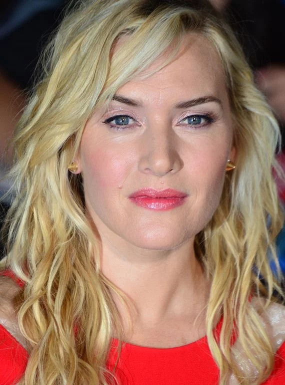Kate Winslet - Atriz britânica nascida em 5/10/1975, sucesso em Titanic e Oscar por O Leitor me 2009