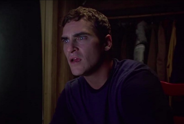 Posteriormente, o ator emplacou trabalhos em filmes marcantes, como Sinais (2002), A Vila (2003), Hotel Ruanda (2004) e Brigada 49 (2004).