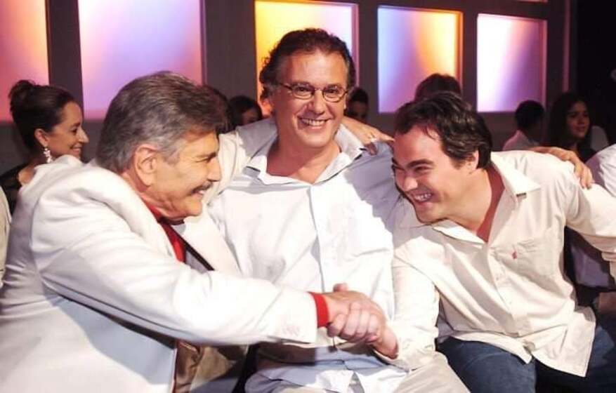 Daniel, filho de Paulo, seguiu o avô para se tornar pianista e compositor e cantou Garota de Ipanema durante a cerimônia de abertura dos Jogos Olímpicos de 2016 no Rio de Janeiro.