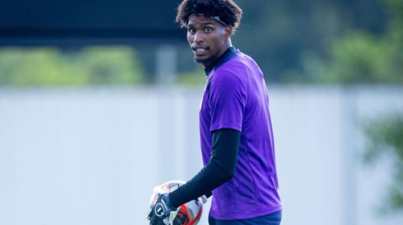 Goleiro está recuperado de amigdalite e foi relacionado pelo técnico Ramón Díaz. Rodrigo Garro, por sua vez, segue fora de combate