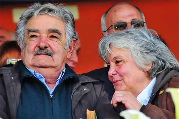 Mujica é casado com Lucía Topolansky, também ex-militante. A união foi oficializada somente em 2005, mas eles estão juntos desde os anos 70. Eles não tiveram filhos.


