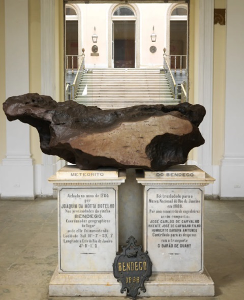 Através dos museus, é possível entender o passado e até construir uma sociedade melhor, preservando a memória para obter uma base no presente, com vistas ao futuro.  