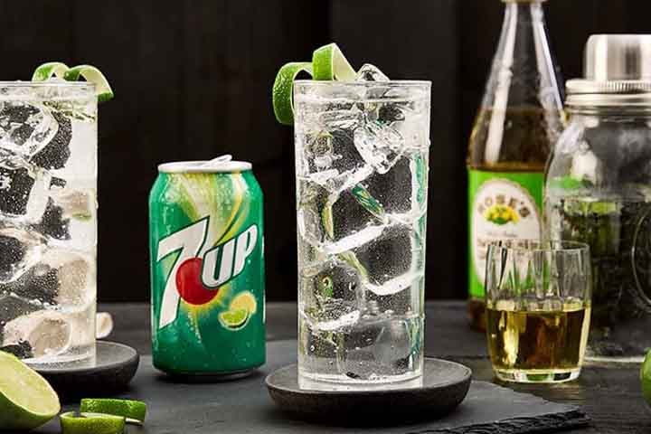 Em 1997, pela baixa demanda no Brasil, deixou de ser produzido. A bebida H2OH, que teve mais sucesso por aqui, tem a mesma fórmula do 7UP. 
