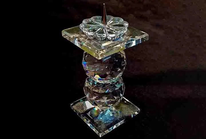 A Swarovski disponibiliza uma gama diversificada de acessórios e itens de decoração.