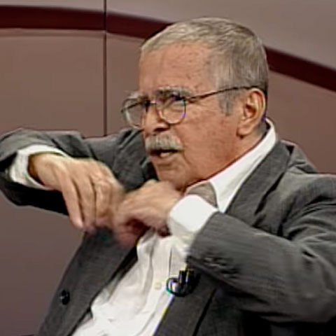 Darcy foi grande defensor da escola pública com atenção integral aos estudantes. Durante a ditadura, quando foi exilado, contribuiu com reformas e discussões educacionais em diferentes países. Já de volta, no governo de Leonel Brizola, implantou os Centros Integrados de Ensino Público (CIEPs) no Rio de Janeiro. 