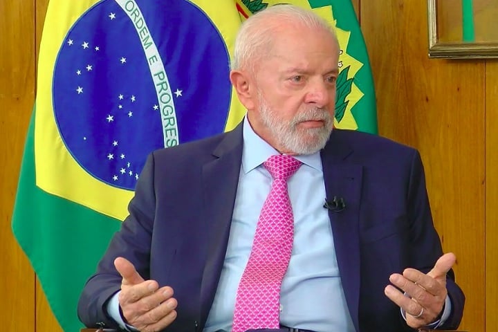 É a formação intelectual do nosso povo, a nossa formação profissional, que faz com que o país possa crescer economicamente e culturalmente, e possa ter competitividade e qualidade nas coisas que faz. A criança, quando levanta de manhã, não pode imaginar que vai para o sofrimento, disse. 