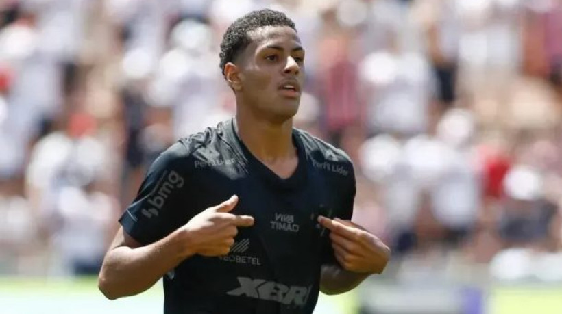 Augusto Melo lamentou postura de empresários que encaminharam venda de joia ao Chelsea, mas acredita que venda é ótima para o clube